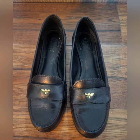 Tory Burch Loafers (Black) - Picture 1 of 6
